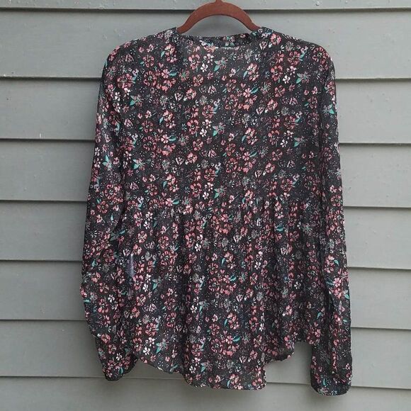 Roxy Sheer Black Floral Button down Top size Medium - Picture 4 of 11